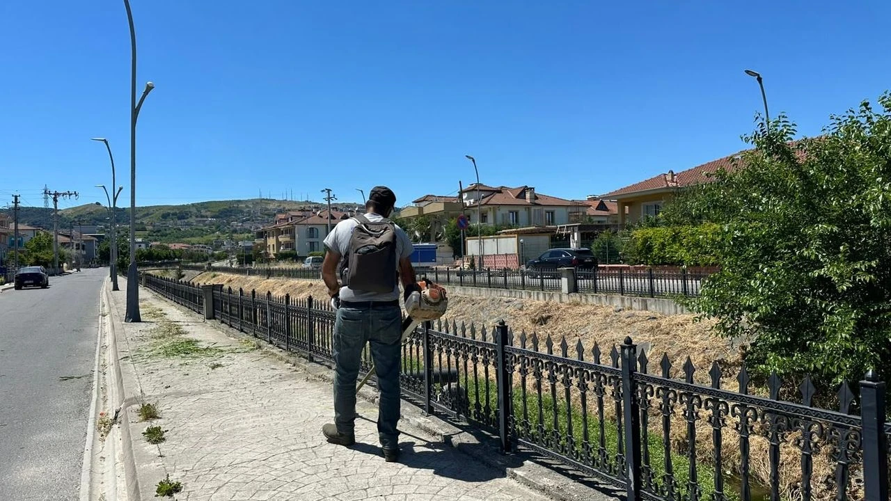 Kemalpaşa Mahallesi’nde Çevre Düzenleme Çalışmaları Sürüyor