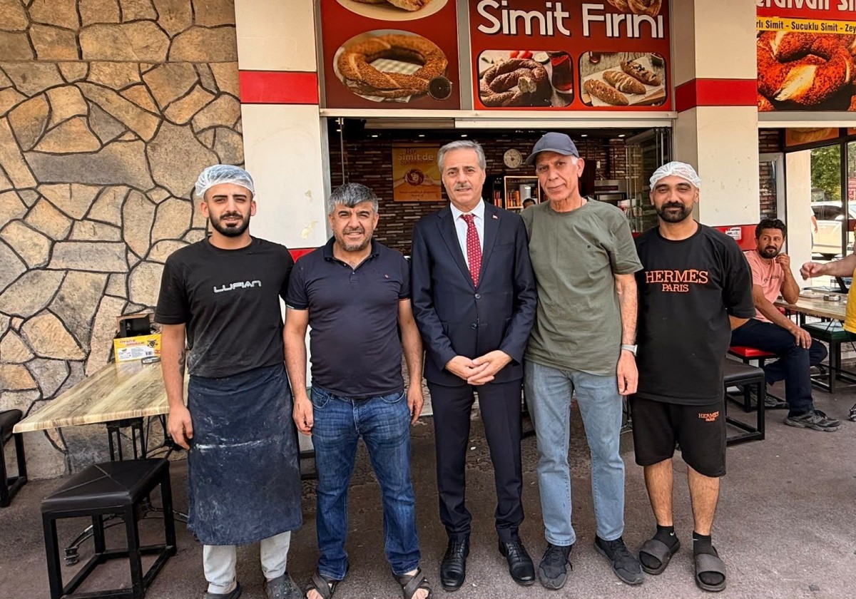 Başkan Alemdar güne simit fırınında başladı