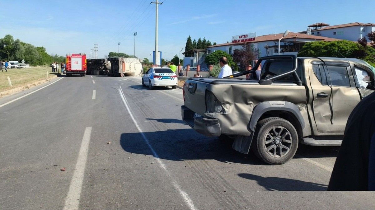 Hastane Önü Kavşağında Korkutan Kaza: 2 Yaralı