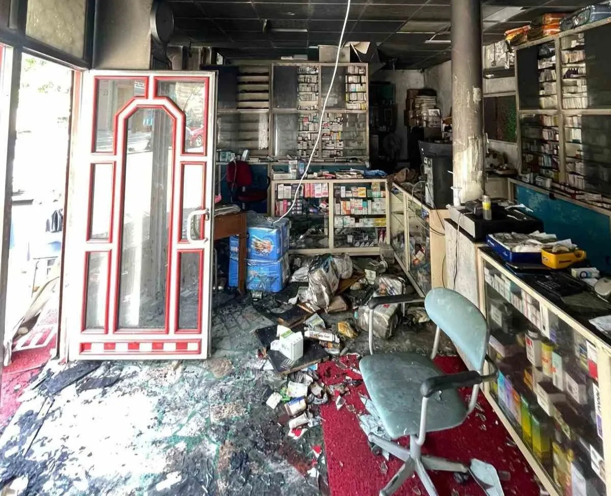 Eczanede Yangın Paniği