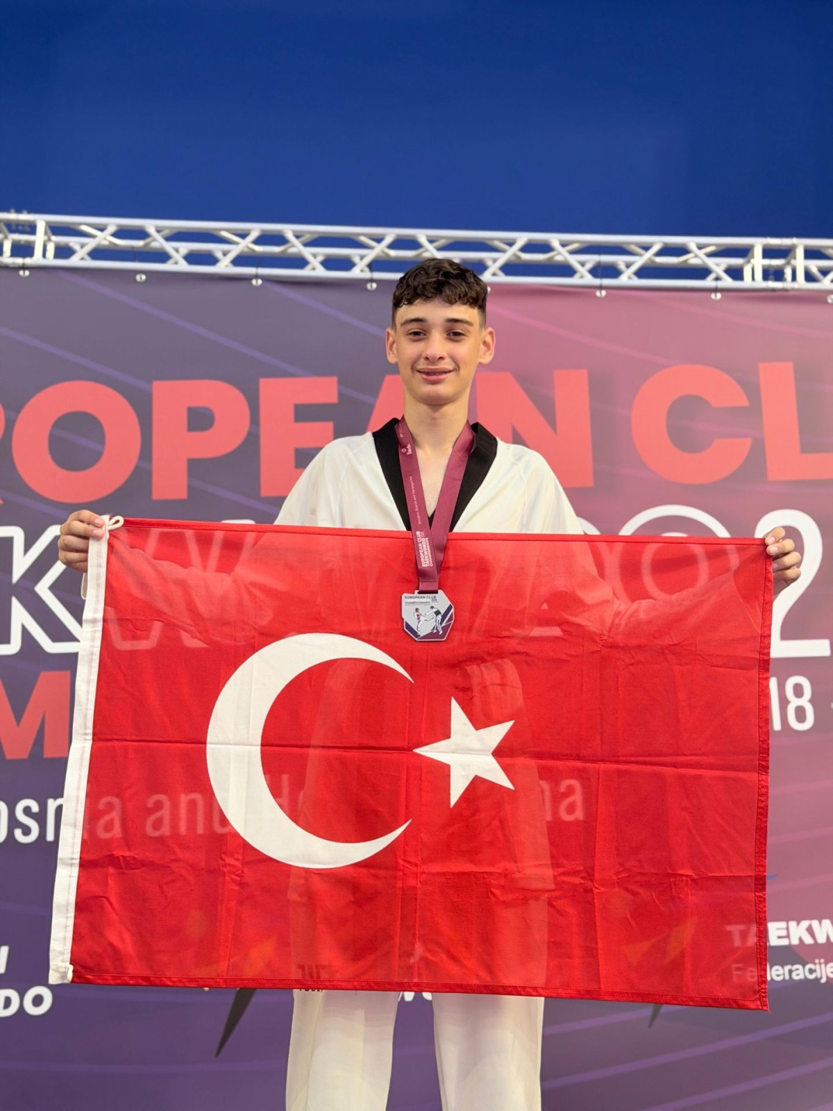 Sakarya’nın gururu Alperen Karapınar Avrupa ikincisi oldu