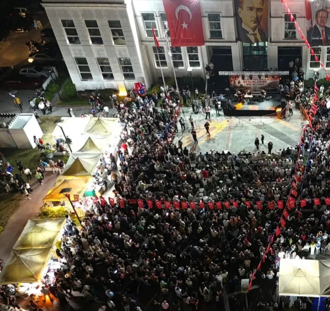 Erenler’de Kurtuluş Coşkusu Şenliklerle Zirveye Çıktı