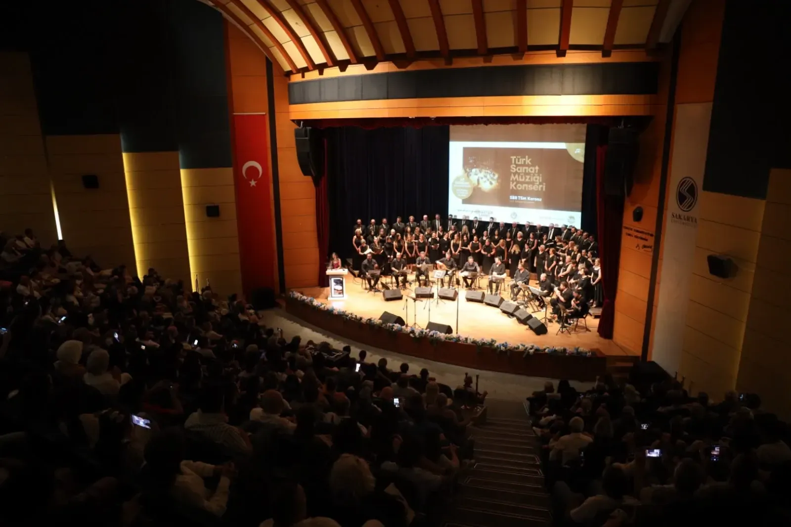 İlk Konserde Tam Not