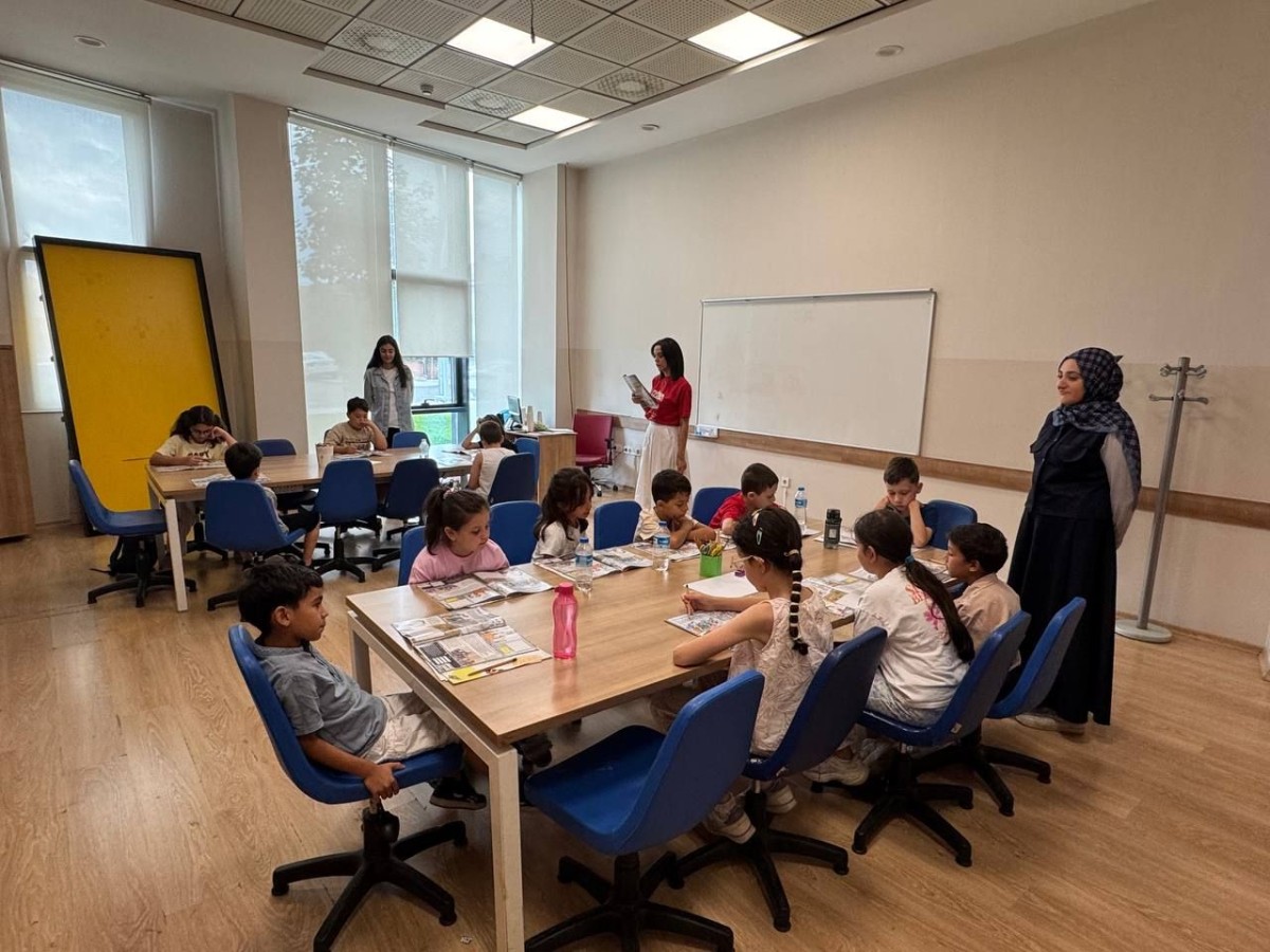 Minik bilim insanları deneylerle keşfediyor