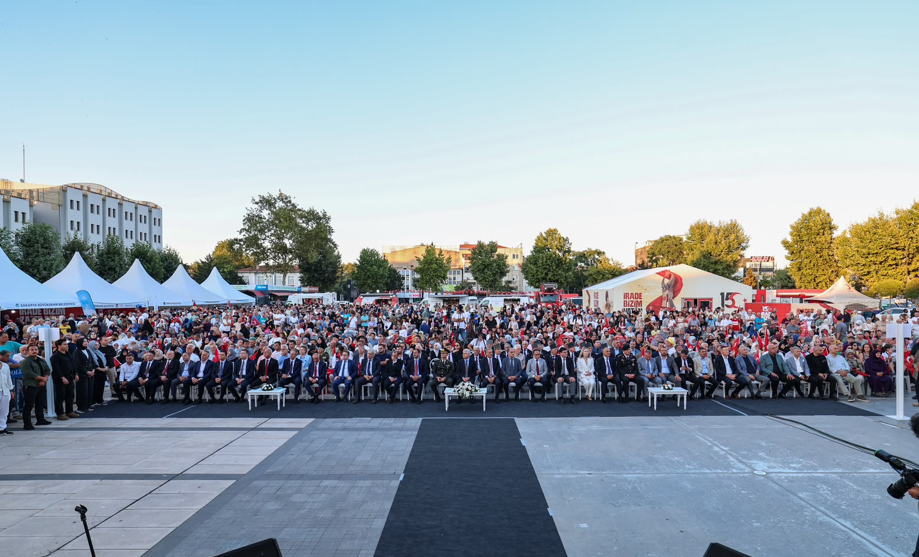 Kent Meydanı'nda 15 Temmuz'un 10. yılı anıldı