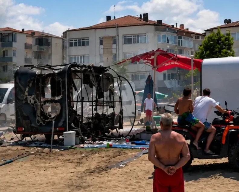 Karavan alev alev yandı