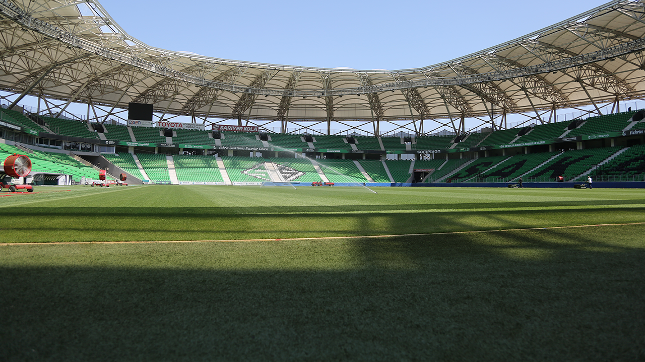 Yeni Sakarya Atatürk Stadyumu Nesine 2. Lig'e hazırlanıyor! Zeminde çalışmalar sürüyor