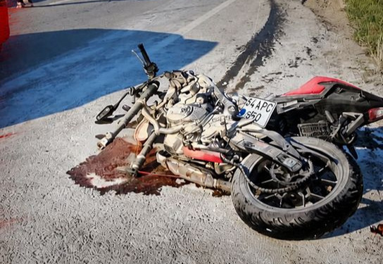 Motosikletli genç feci kazada hayatını kaybetti