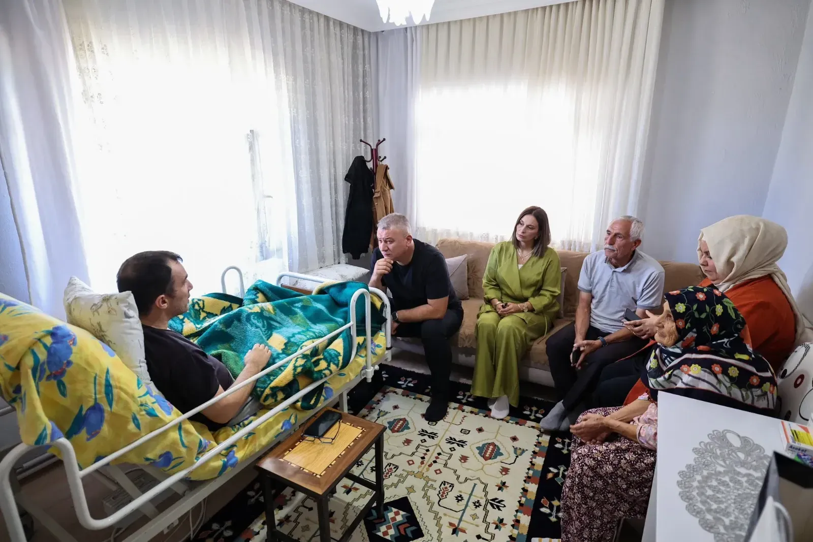 Serdivan'da sosyal destek çalışmaları hız kesmiyor