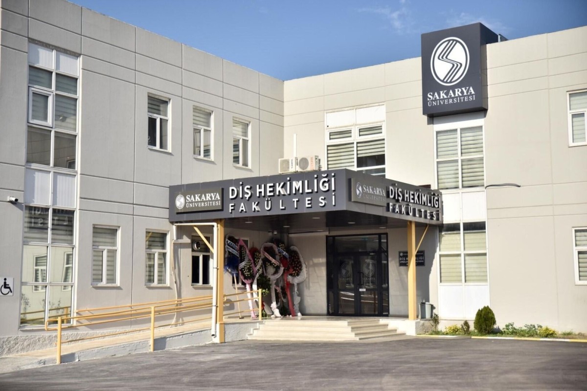 SAÜ Diş Hekimliği Fakültesi Yeni Öğrencilerini Bekliyor