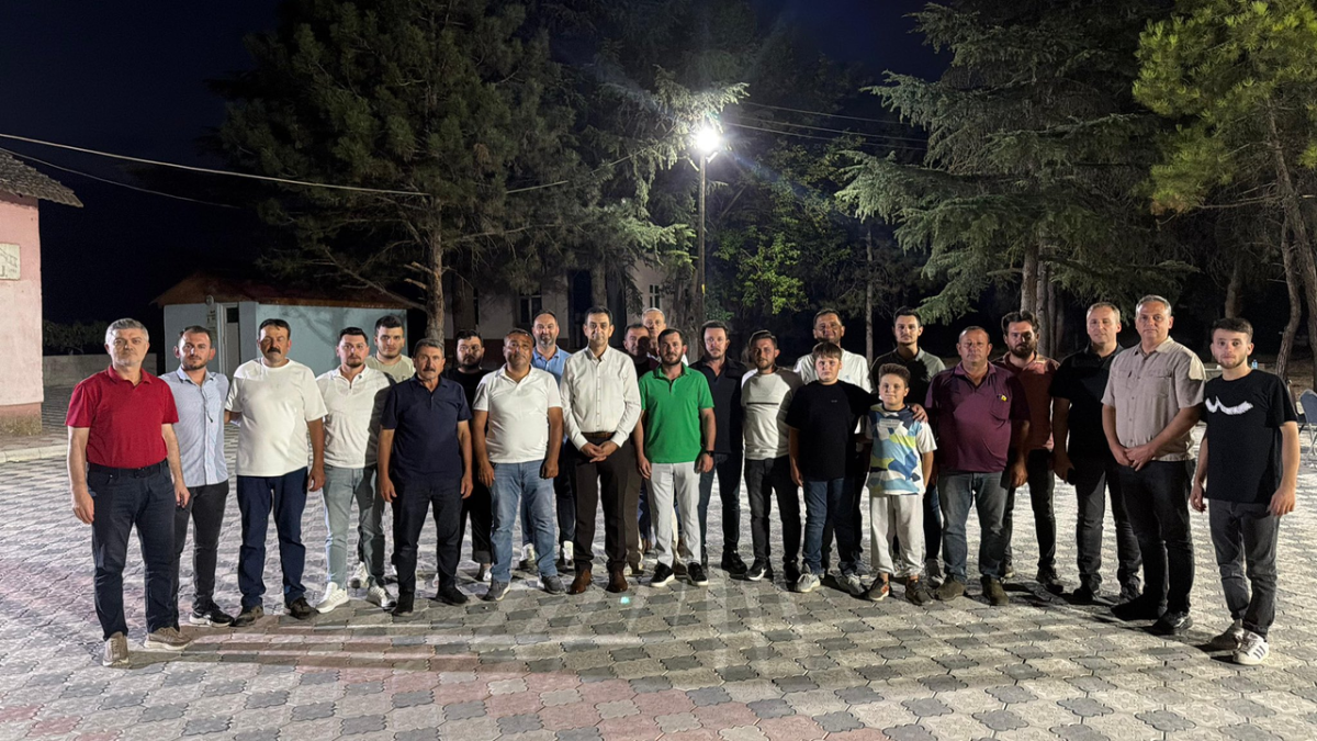 Pamukova'da Üçevler Mahallesi'nin okul bahçesi yenilendi