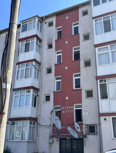 Manolya Sokak’ta 17 Ağustos’un izleri: Eski yapılar dikkat çekiyor