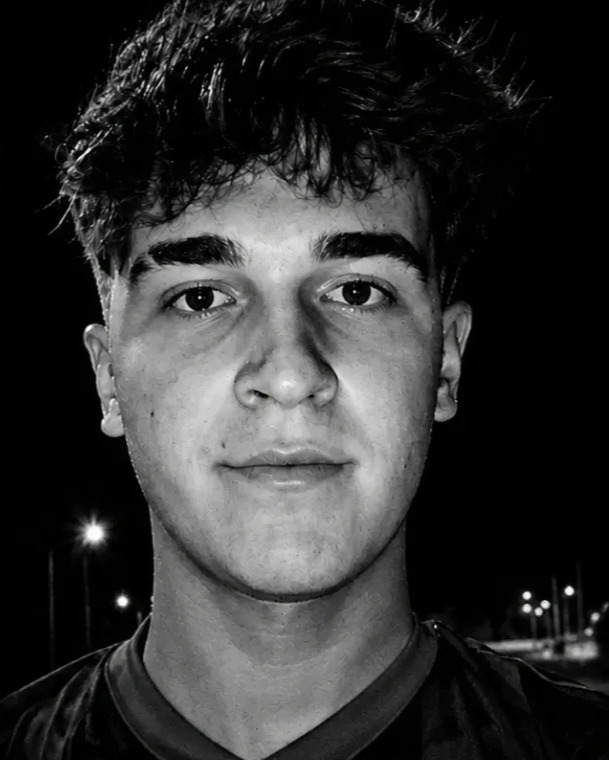Serdivan’da 20 Yaşındaki Emirhan’dan 2 Aydır Haber Alınamıyor