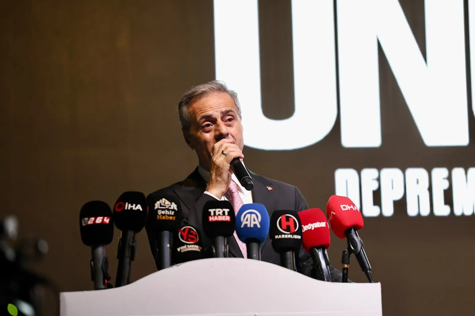 Yusuf Alemdar, Tığcılar’da yıkım ihalesinin tarihini açıkladı