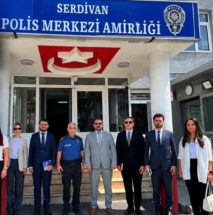 Nezarethaneye habersiz ziyaret