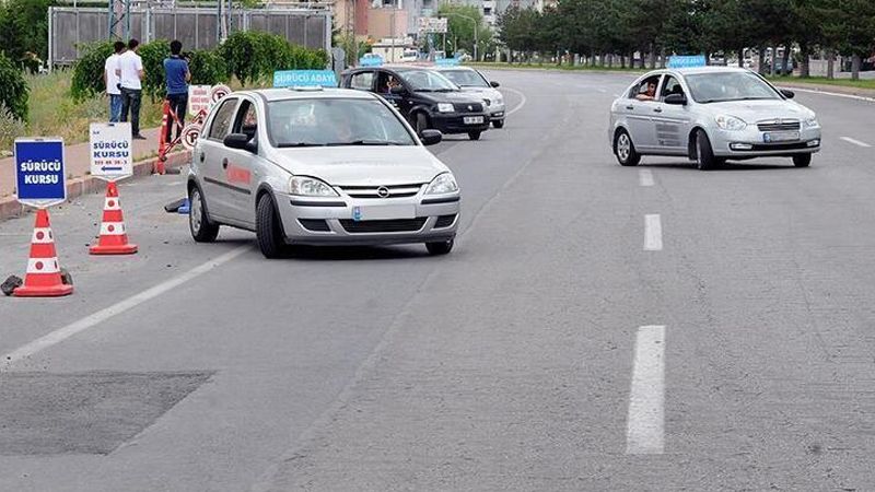 Sakarya’da ehliyet alacaklar dikkat! Ezber dönemi bitiyor