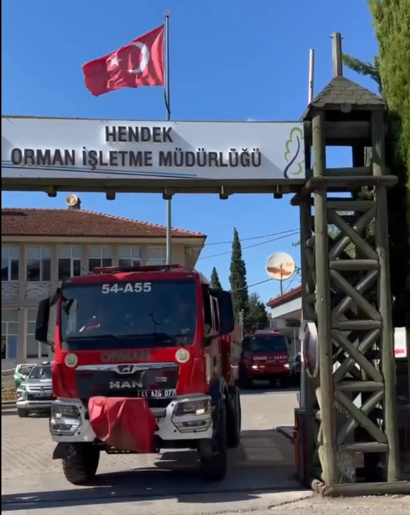 Sakarya’dan yangın bölgesine takviye!