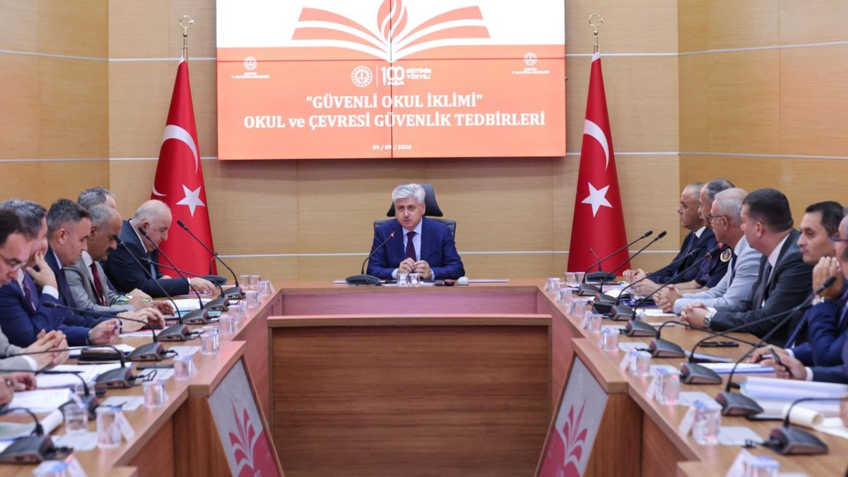 Valilikte okul güvenliği zirvesi