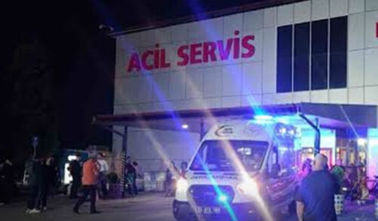 D-140’ta iki araç çarpıştı: 1’i çocuk 3 yaralı