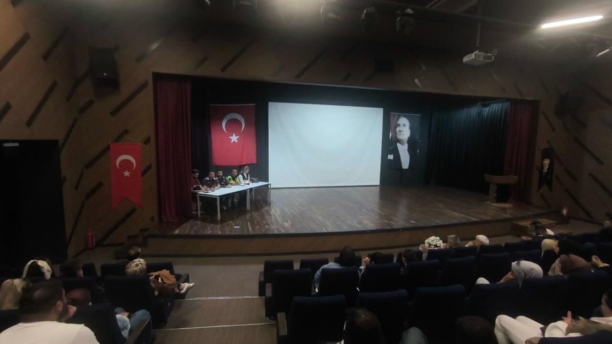 Sakarya’da 306 okul bahçesi görevlisine güvenlik eğitimi