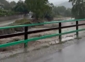 Erenler Değirmendere’de sağanak etkili oluyor