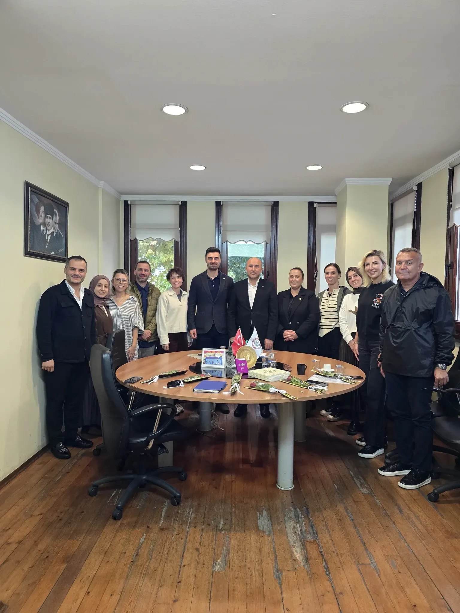 MHP Adapazarı heyetinden eczacılara ziyaret