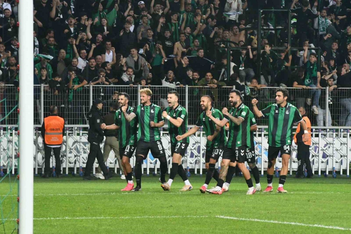 Sakaryaspor 4’te 4 yaptı: Zirvenin tek sahibi!