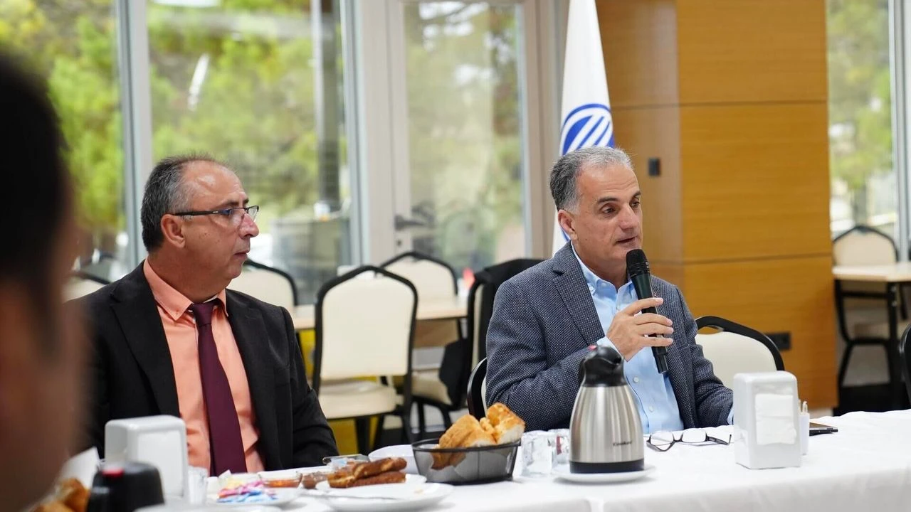 Rektör Hamza Al’dan Öğrencilere Çağrı: “Araştırın, Üretin, Sorgulayın”