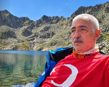 Sevilen öğretmen hayatını kaybetti