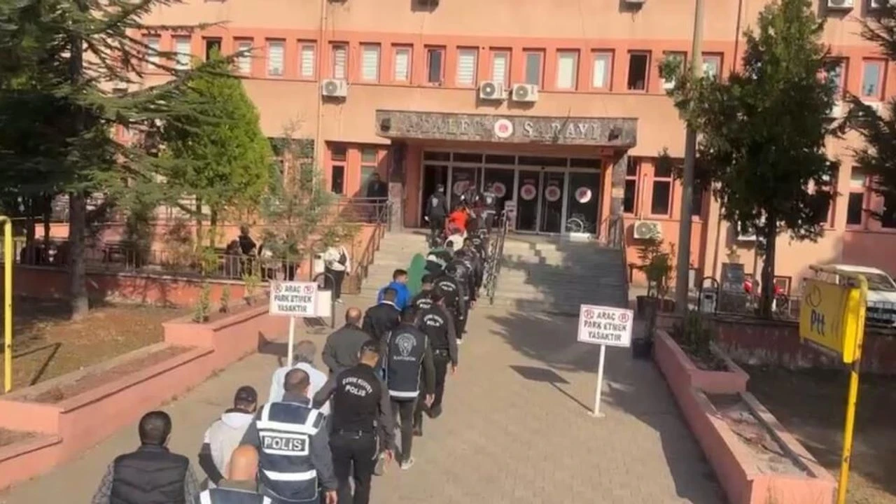 Sakarya dahil 15 ilde dolandırıcılık operasyonu: 26 tutuklama