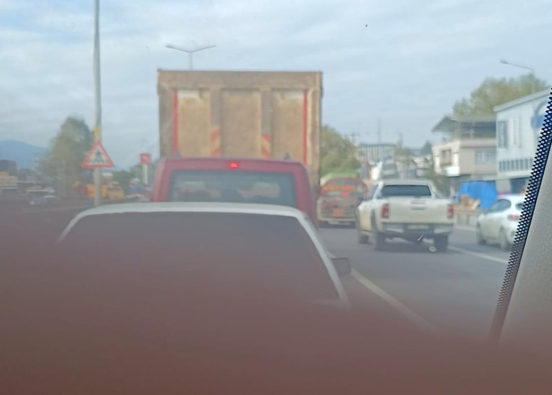 SATSO seçimleri Sakarya’da trafiği kilitledi