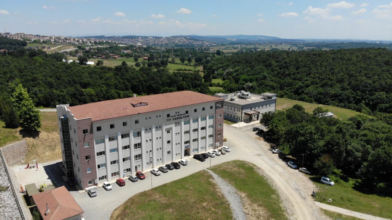 SAÜ Tıp Fakültesi'ne 6 yıllık tam akreditasyon