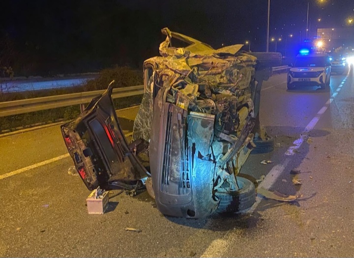 Sakarya’da feci kaza: 33 yaşındaki sürücü hayatını kaybetti