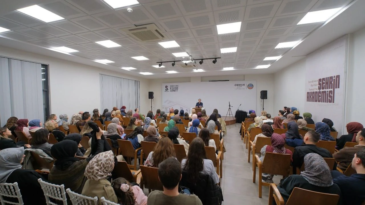 Serdivan’da Şehrin Akademisi yeni döneme başladı