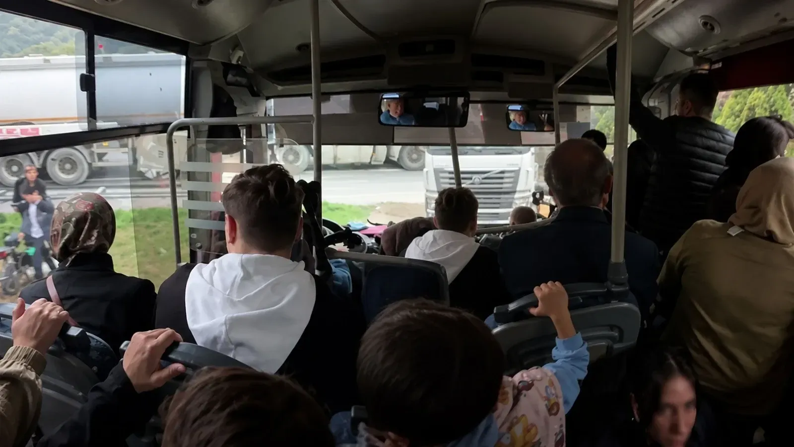 Sakarya-Geyve hattında yoğunluk tepkisi: 20 dakikalık yol 2 saat sürüyor!