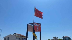 Karasu’da denize girişler 1 gün yasaklandı