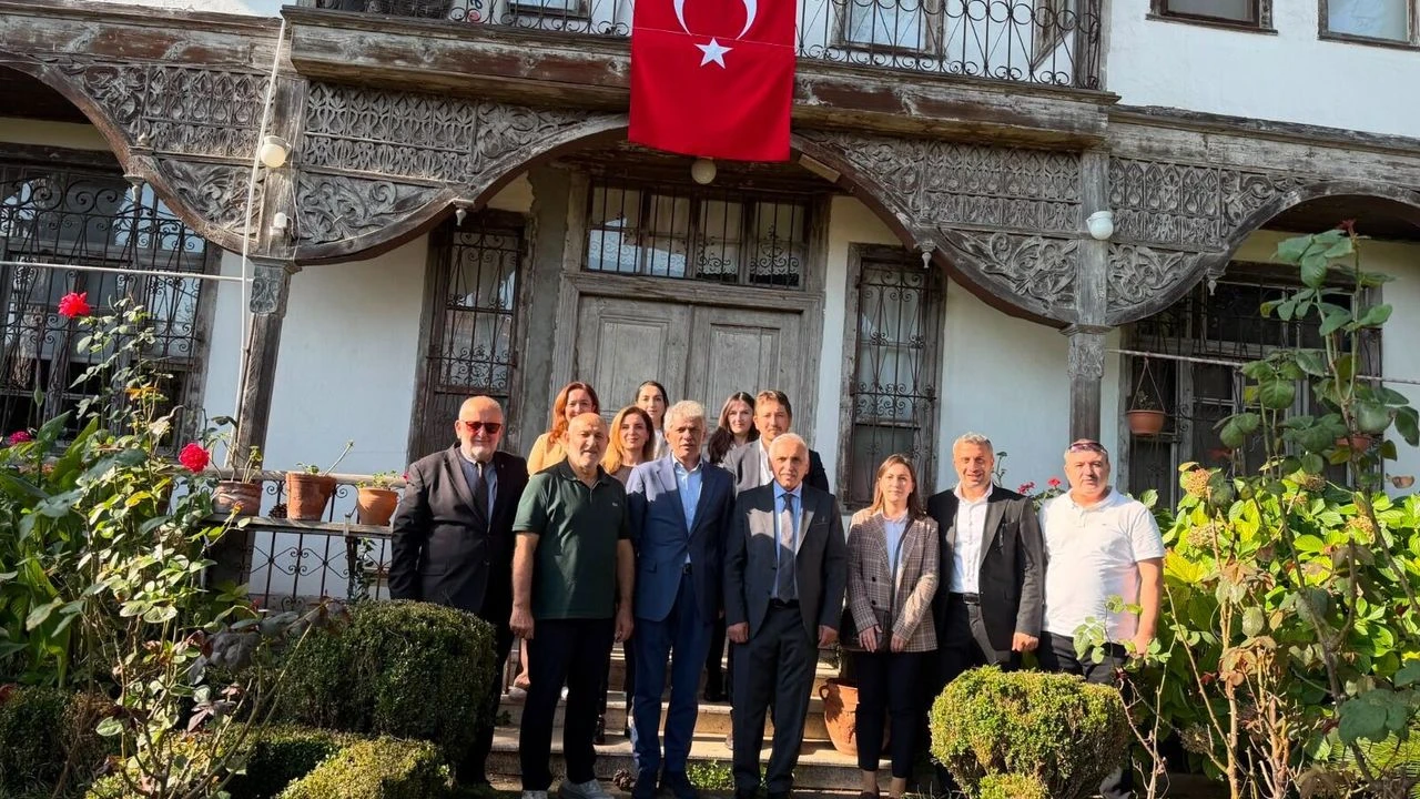 Bakan Yardımcısı Alpaslan’dan Hendek’te kültür varlığı incelemesi